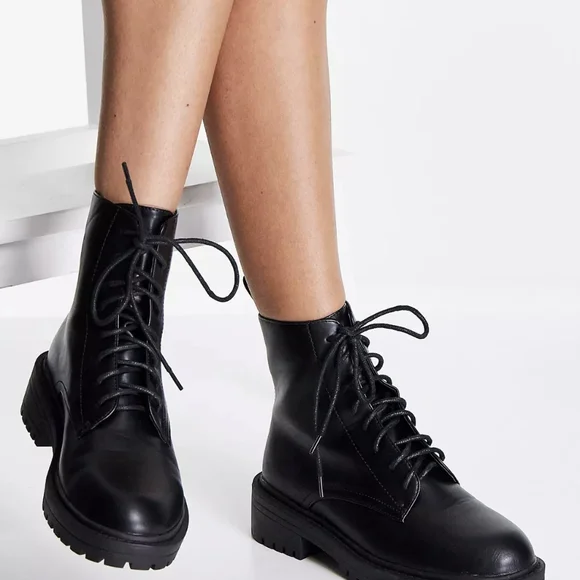 Size 7.5 RAID Micah Lace Up Ankle Boots - Picture 4 of 4